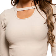 Blusa Básica Beige Mujerón 16047 — detalle frontal