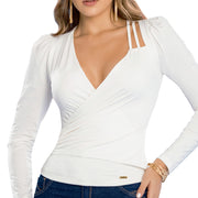 Blusa Ajustada Cuello V Hueso TyT Morgan — detalle frontal