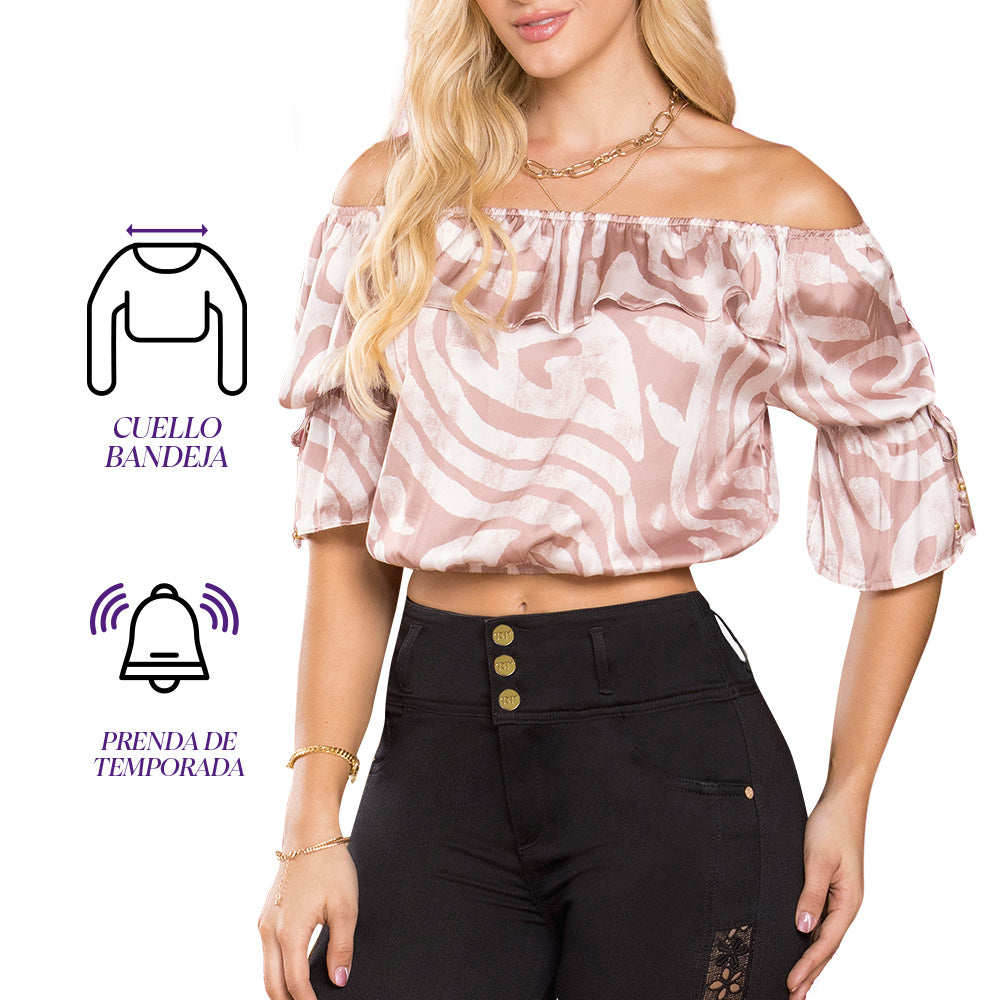 Blusa Animal Print Cuello Bandeja TyT Omaira — detalle de la prenda