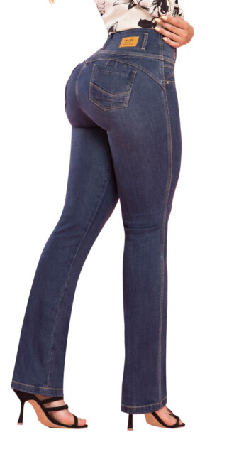 JEANS NERUDA Recto – Estilo firme, esencia auténtica